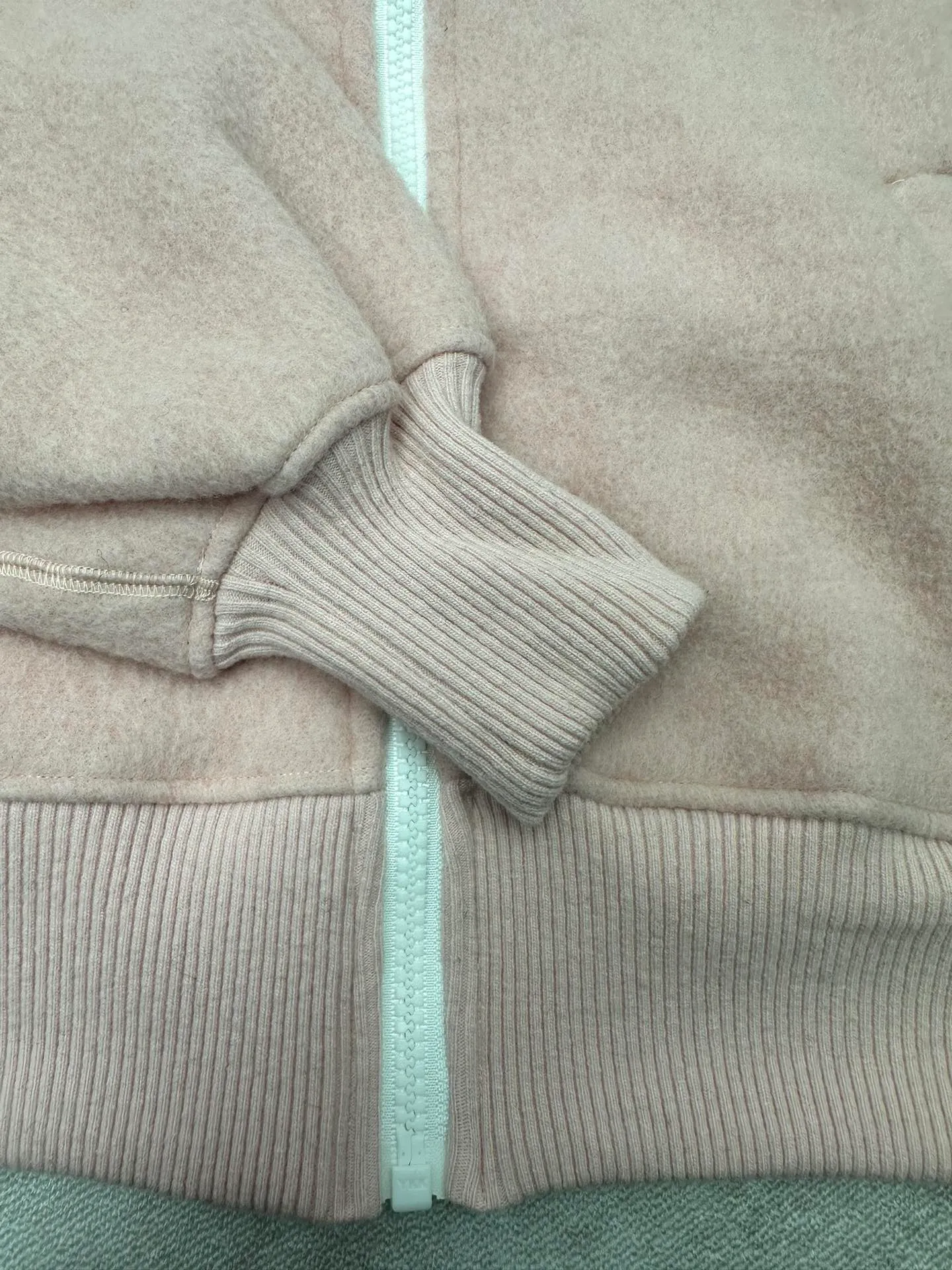 P710 CANDA GOOSE 25ss new hilliwack series wool fleece weatherproof front warm bomber jacket multi-color code number: S.M.L.